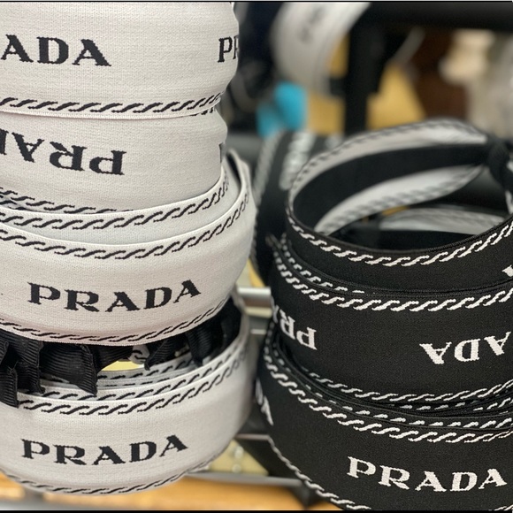 Stylish White Headband 💞 - Picture 4 of 7